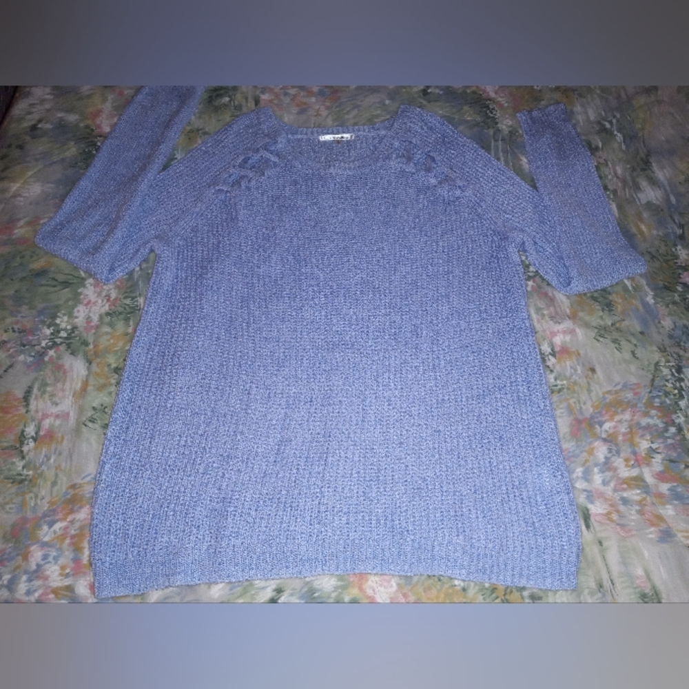 Light Blue "Love More" ((xl)) Sweater